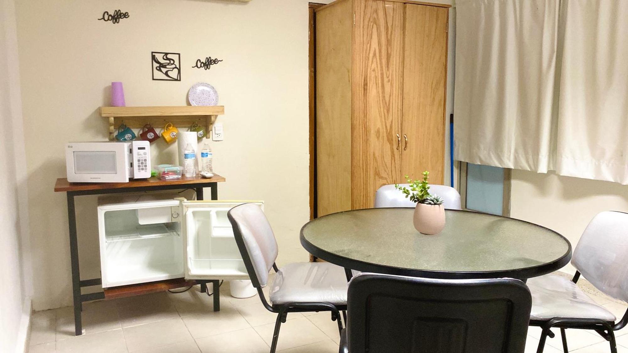 Hospedaje Aldana - Habitacion L E R D O En Zona Centro Tuxpan  Екстериор снимка